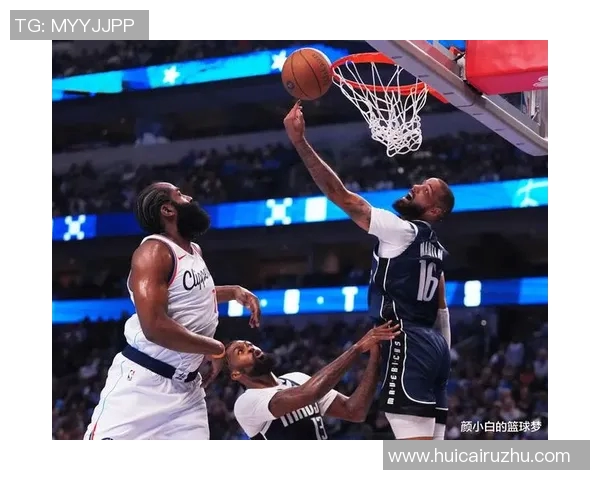 哈登在对阵雷霆的比赛中狂砍43分展现绝佳状态 哈登在对阵雷霆的比赛中狂砍43分展现绝佳状态