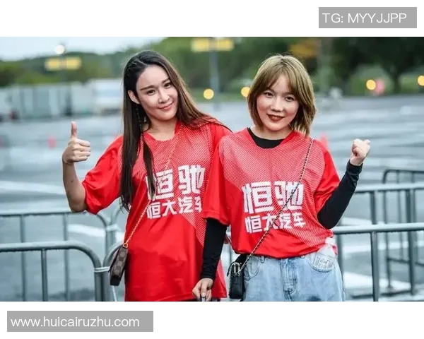 富力球迷与国安球迷的激情对决谁能在绿茵场上笑到最后 富力球迷与国安球迷的激情对决谁能在绿茵场上笑到最后